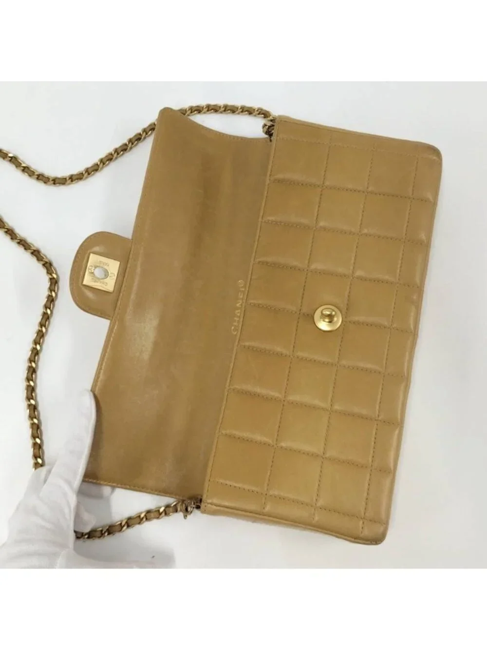 Chanel Chain Shoulder Bag Choedge Coat Turnlock Lambskin Leather Beige